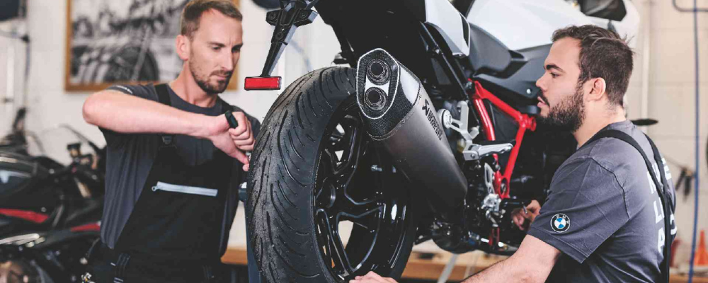 Motorrad Mechaniker